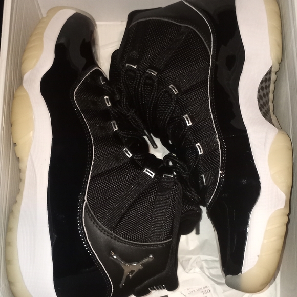 Jordan Other - Jordan Jubilee 11s & white legend blue 11s